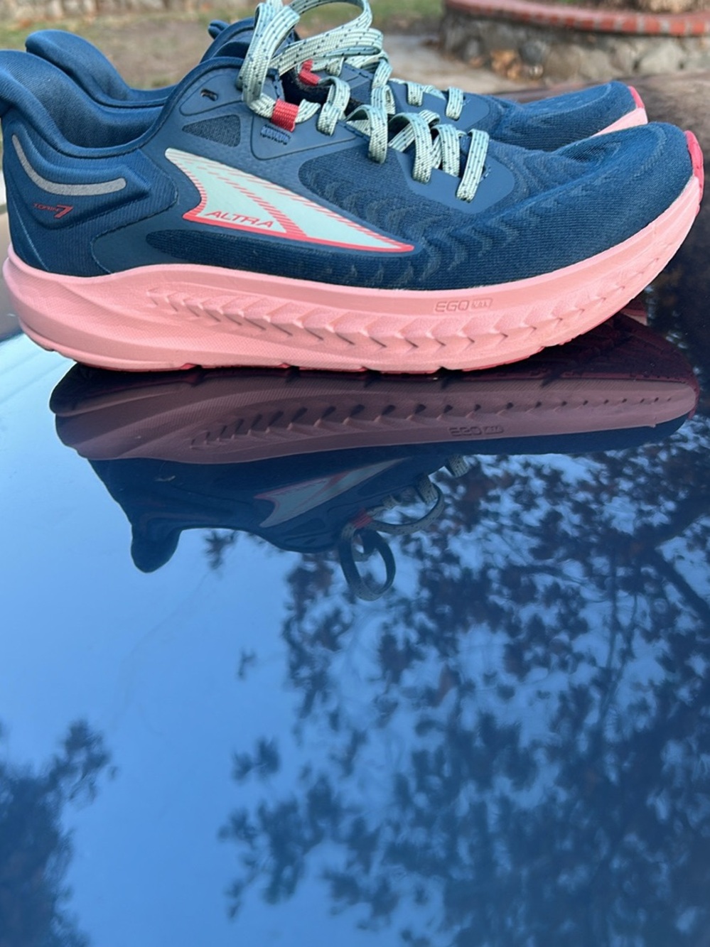 Altra Women's Navy and Coral-Pink Running Shoes